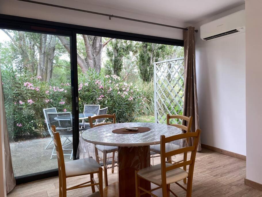 Appartement Residence Vacances Amandier Arles Exterior foto